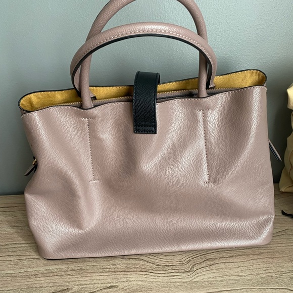 Like New H&M handle bag for sale - Picture 2 of 4